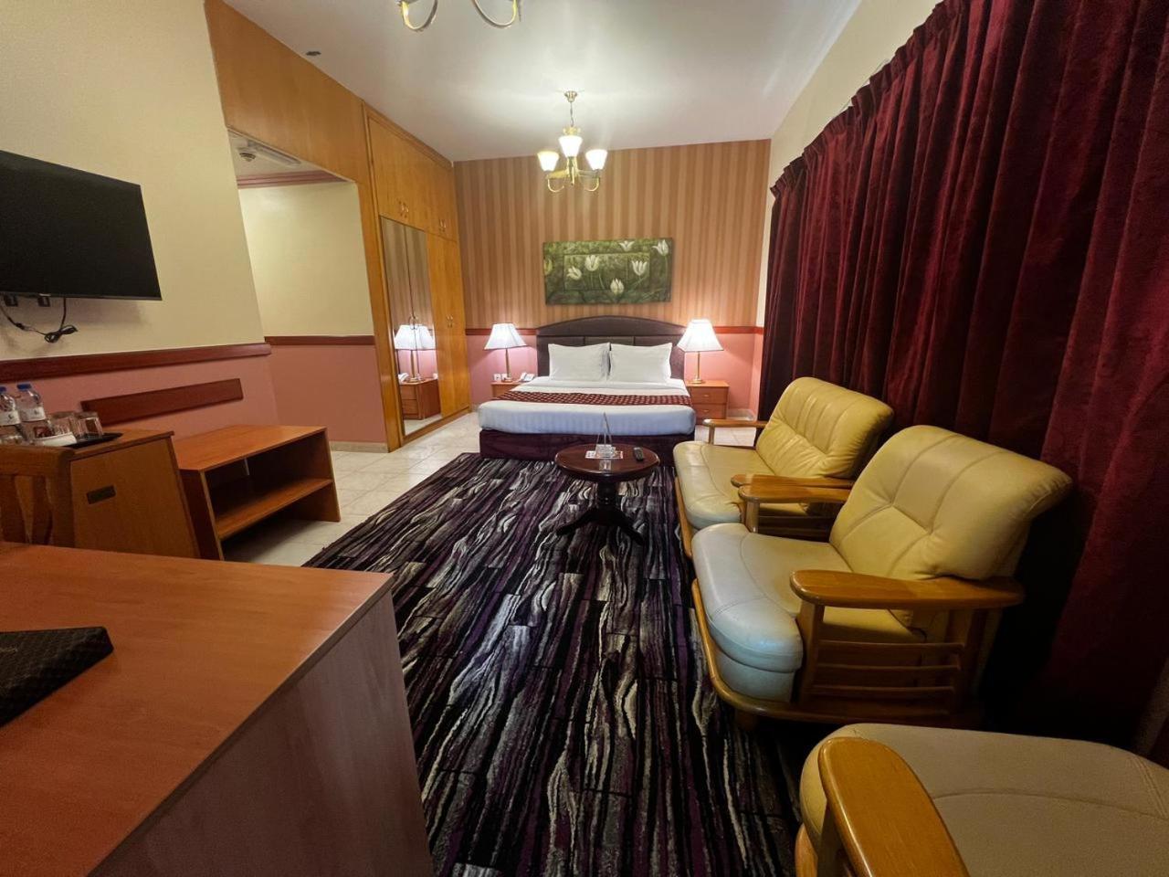 New California Hotel Dubai Luaran gambar