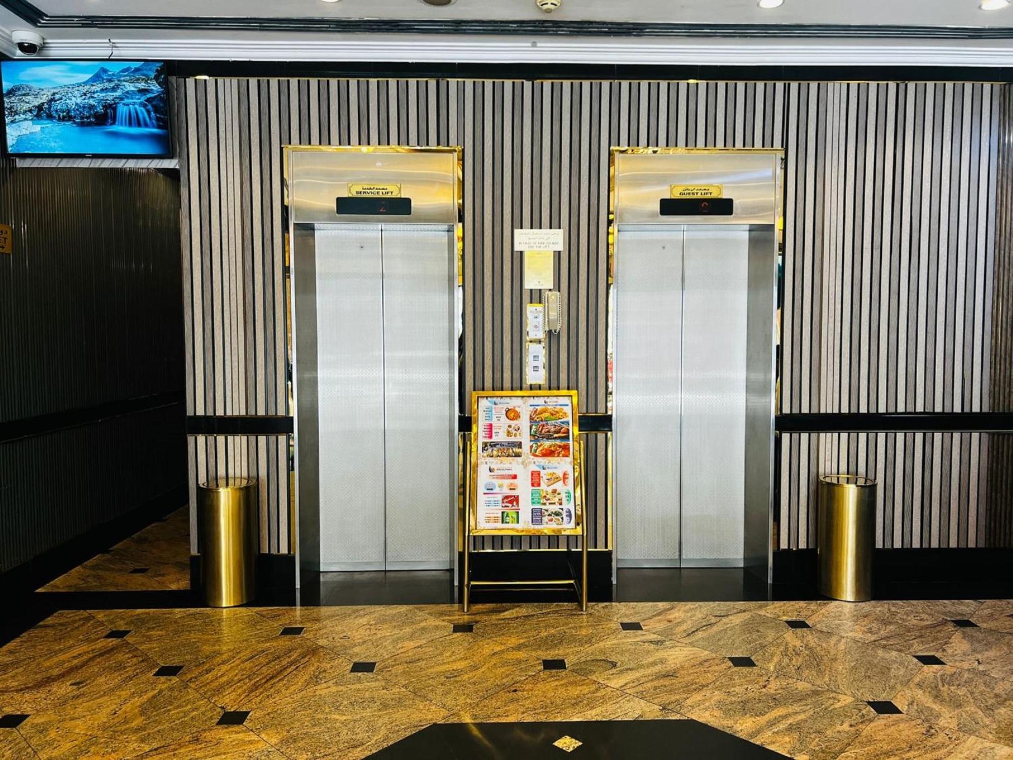 New California Hotel Dubai Luaran gambar